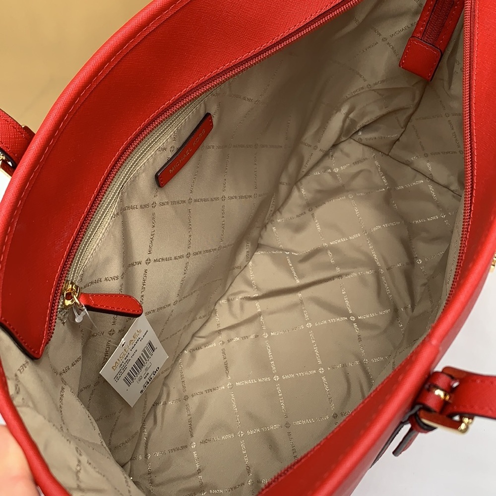 MICHAEL KORS JET SET TRAVEL LARGE TOP ZIP SHOULDER TOTE FLAME COLOR - Picture 7 of 14